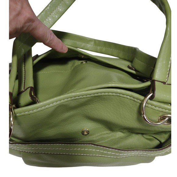 Relic Green Satchel Shoulder Bag Purse with Heart Charm Cute Design‎ - Picture 6 of 14